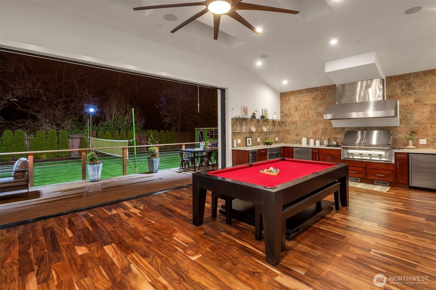 14424 SE 17th St , Bellevue, WA 98007