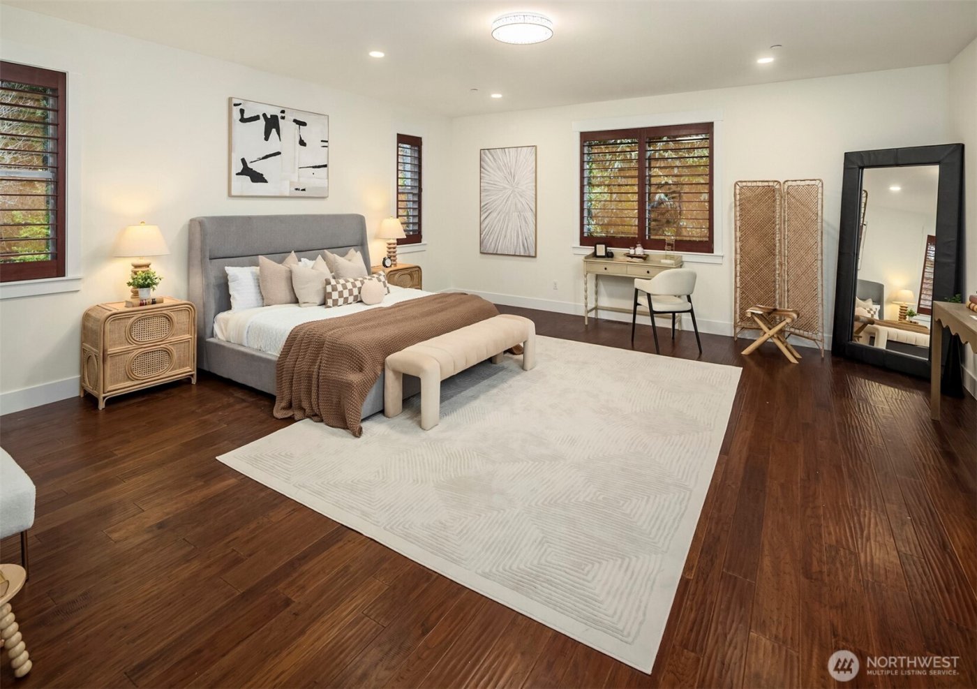 14424 SE 17th St , Bellevue, WA 98007