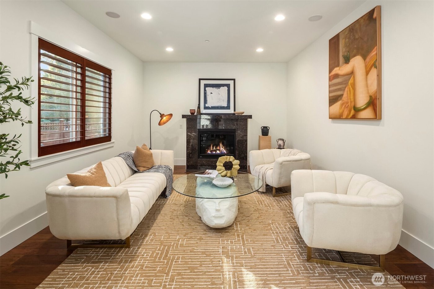 14424 SE 17th St , Bellevue, WA 98007