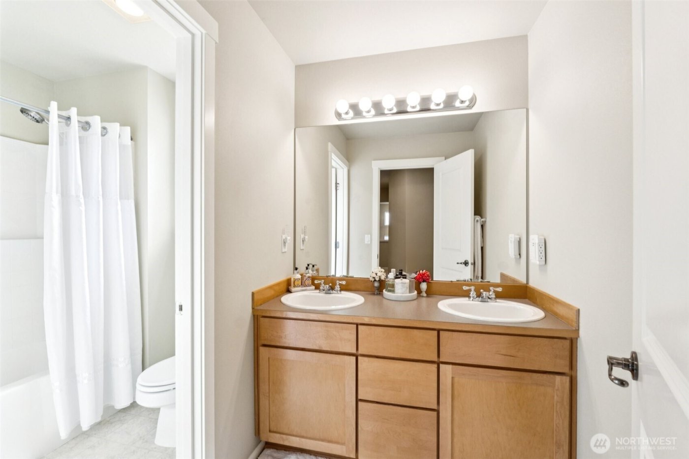 20916 13th Avenue W, Lynnwood, WA 98036