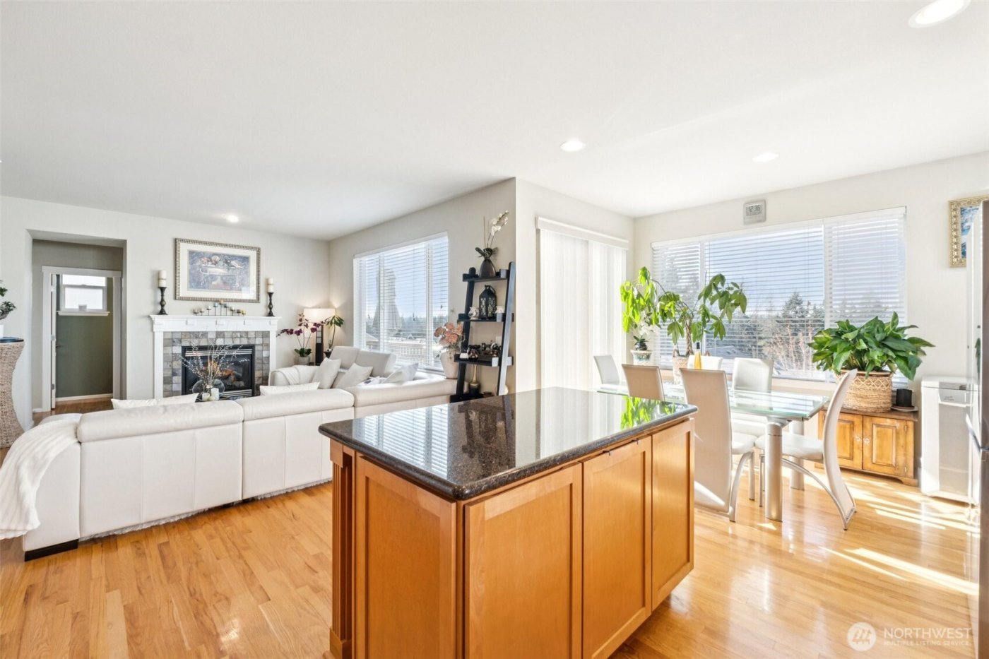 20916 13th Avenue W, Lynnwood, WA 98036