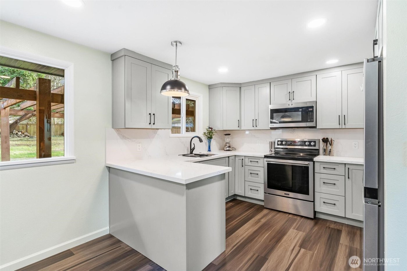 17103 44th Avenue W, Lynnwood, WA 98037