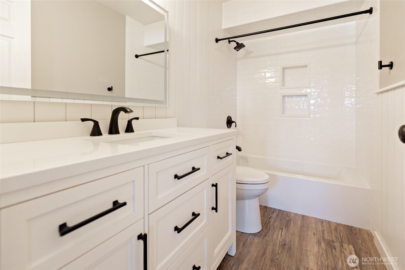 510 E Countryside Avenue , Ellensburg, WA 98926