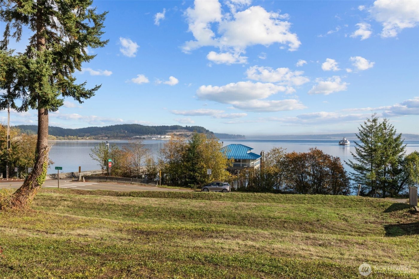 12613 Camus Road , Anderson Island, WA 98303