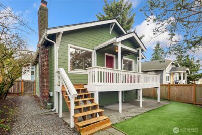 920 N 102nd Street , Seattle, WA 98133 - Photo 1