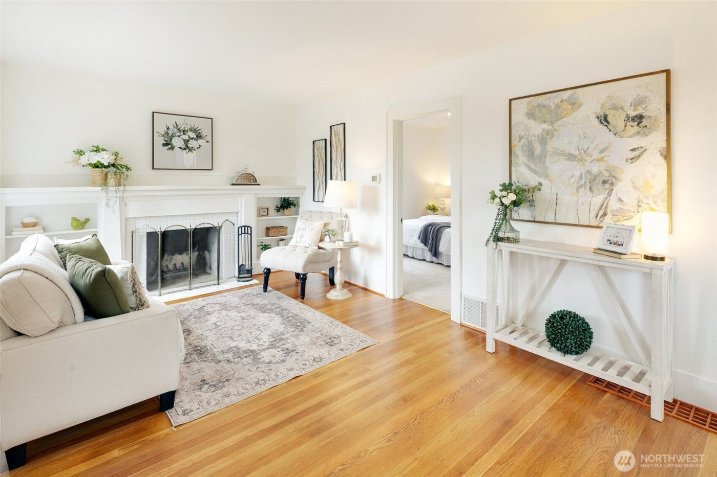 920 N 102nd Street , Seattle, WA 98133