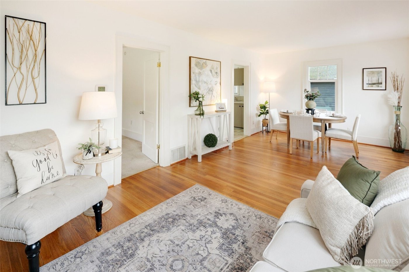 920 N 102nd Street , Seattle, WA 98133