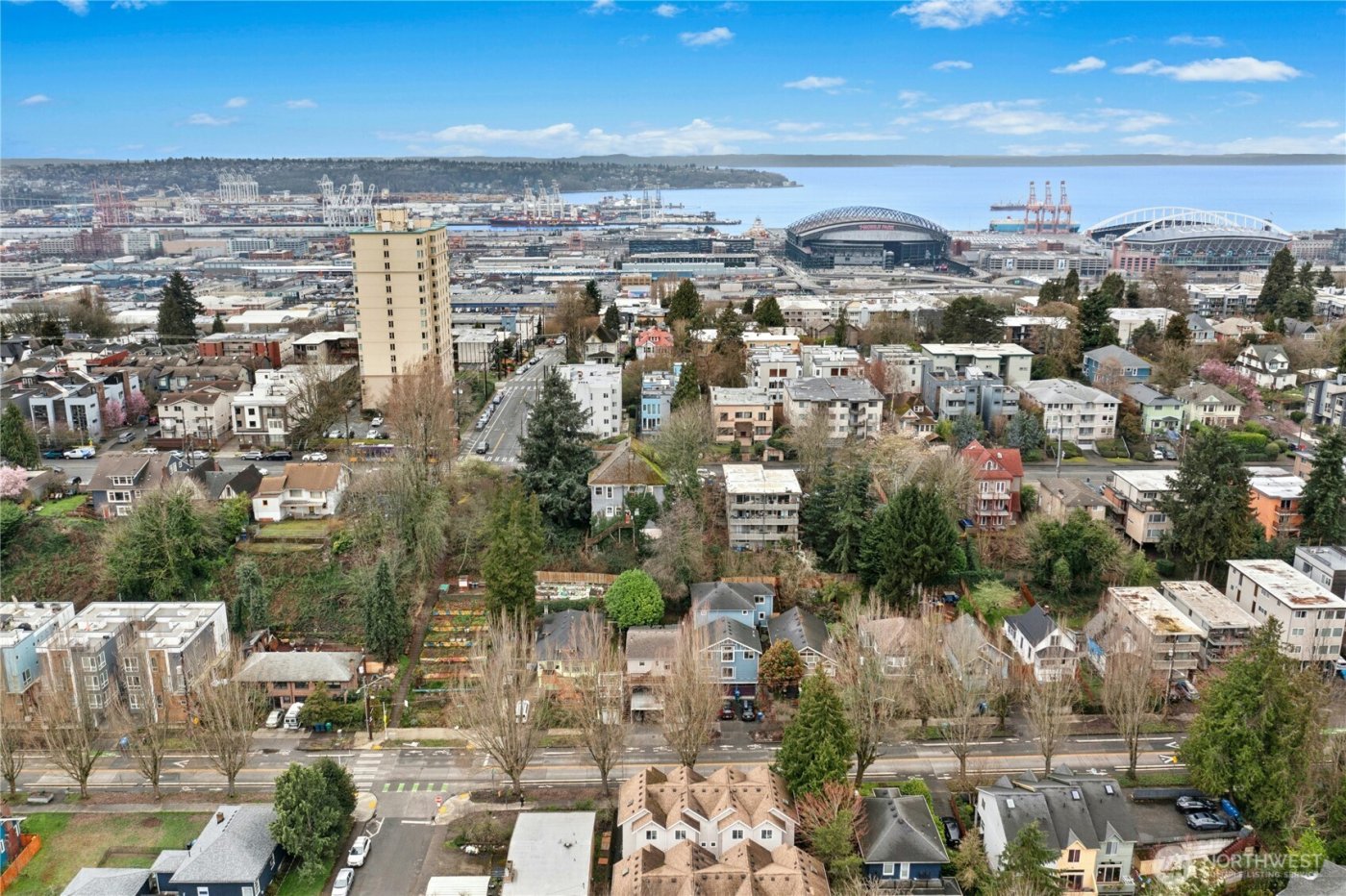 1537 15th Avenue NE, Seattle, WA 98144