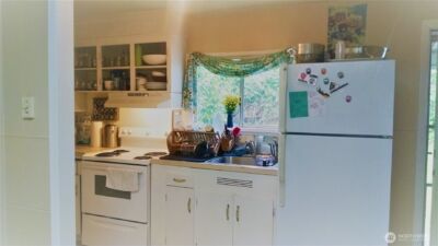 1537 15th Avenue NE, Seattle, WA 98144 - Photo 4