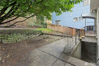 1537 15th Avenue NE, Seattle, WA 98144 - Photo 10