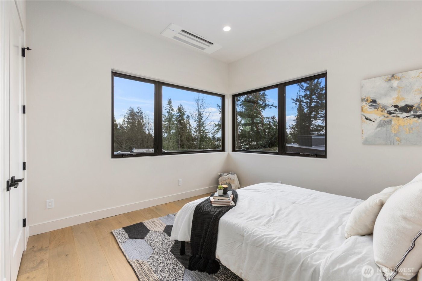 7128 ne 119th Place , Kirkland, WA 98034