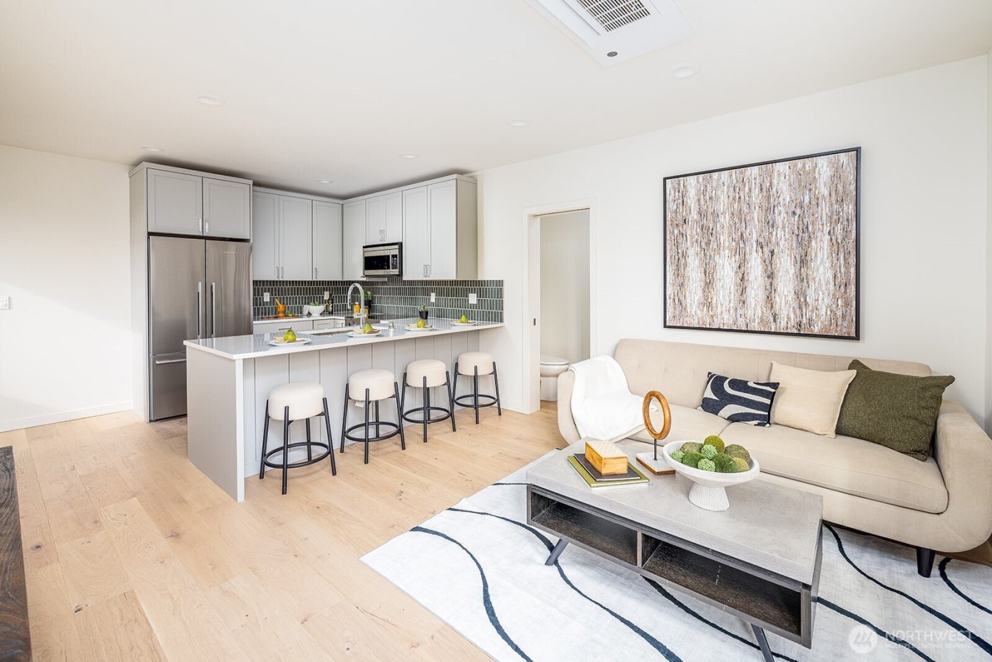 8321 25th Avenue NW #B, Seattle, WA 98117