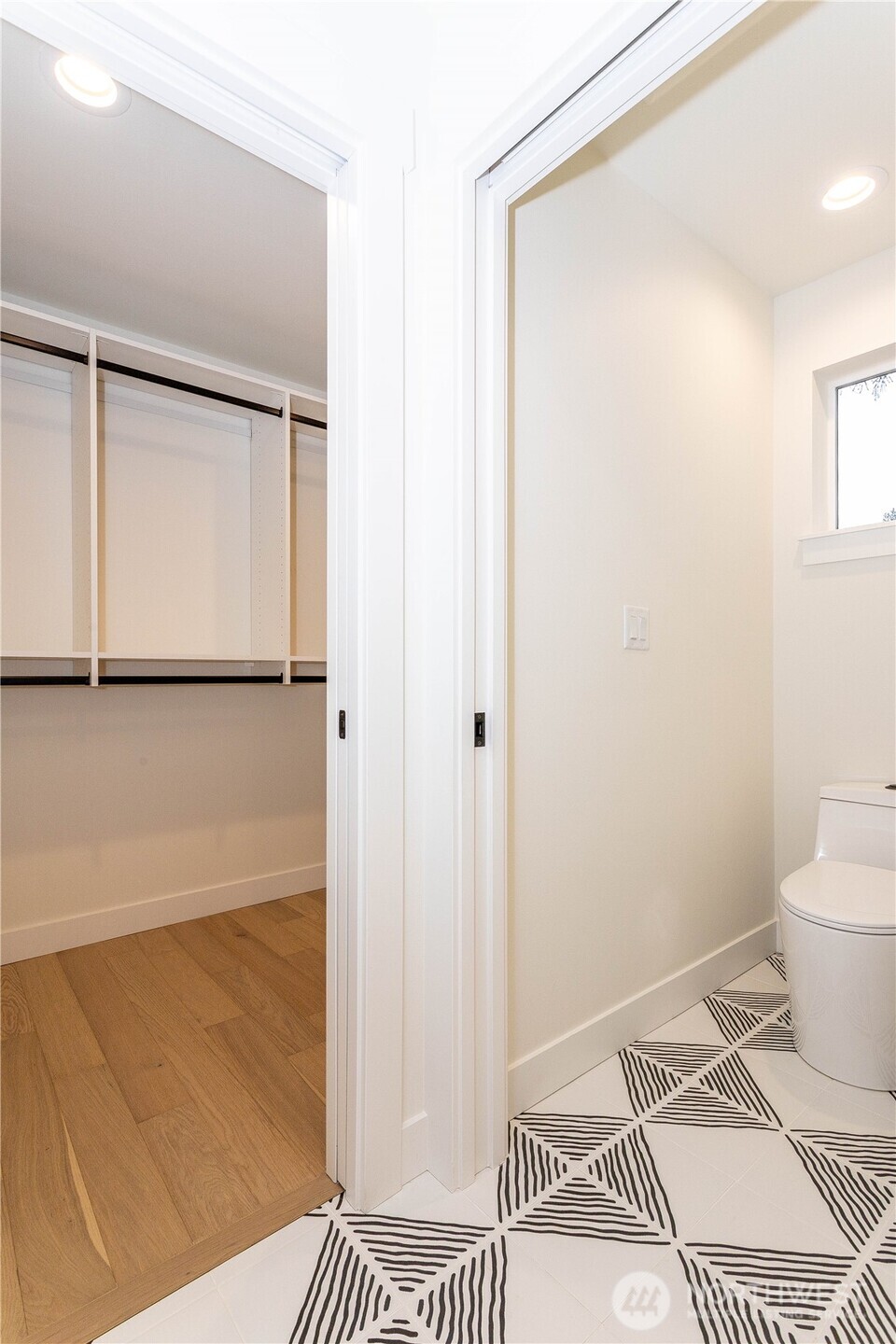 7341 21st Avenue NE #B, Seattle, WA 98115