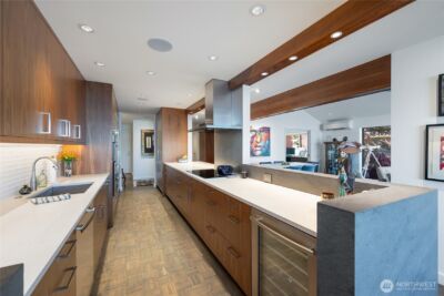 2501 Canterbury Lane E #410, Seattle, WA 98112 - Photo 12