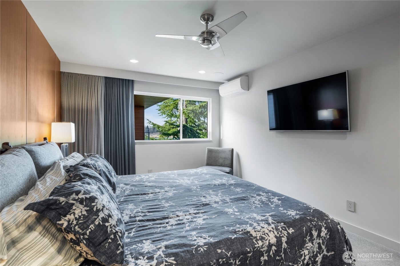 2501 Canterbury Lane E #410, Seattle, WA 98112