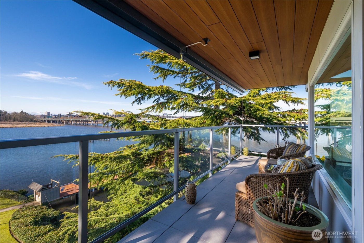 2501 Canterbury Lane E #410, Seattle, WA 98112