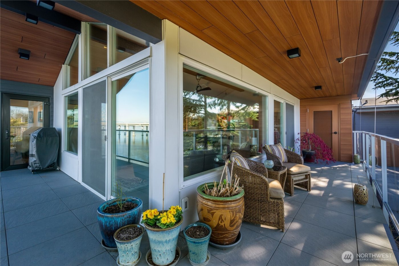 2501 Canterbury Lane E #410, Seattle, WA 98112