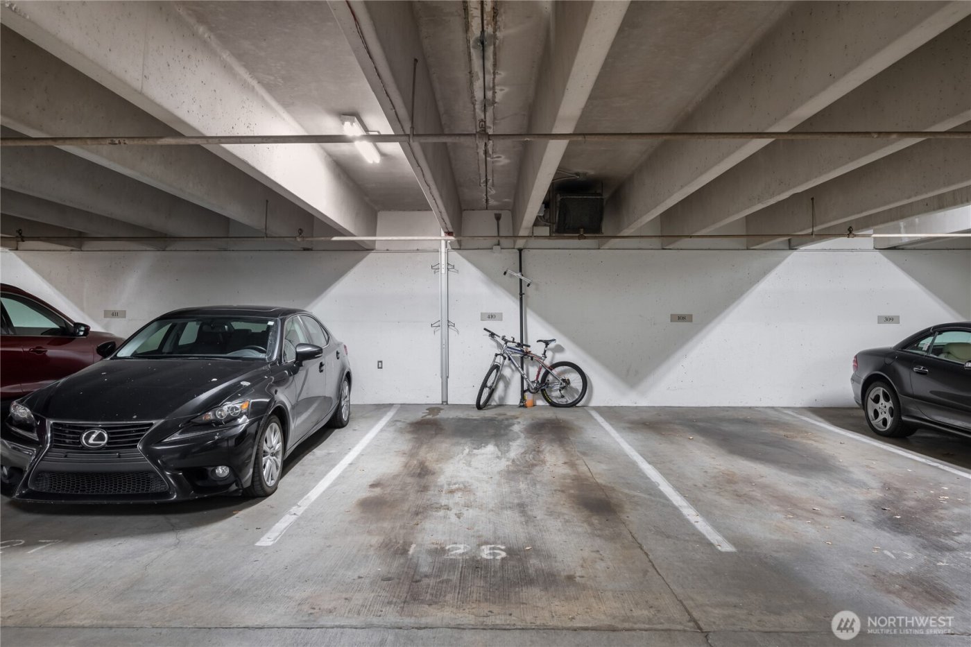 2501 Canterbury Lane E #410, Seattle, WA 98112