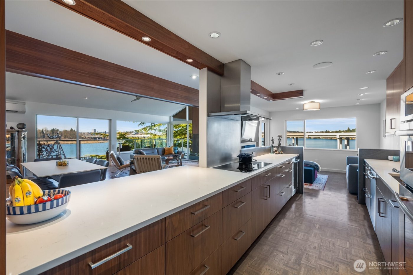 2501 Canterbury Lane E #410, Seattle, WA 98112