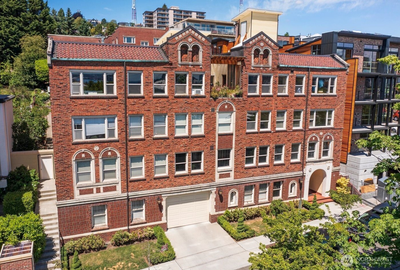 16 Valley Street , Seattle, WA 98109