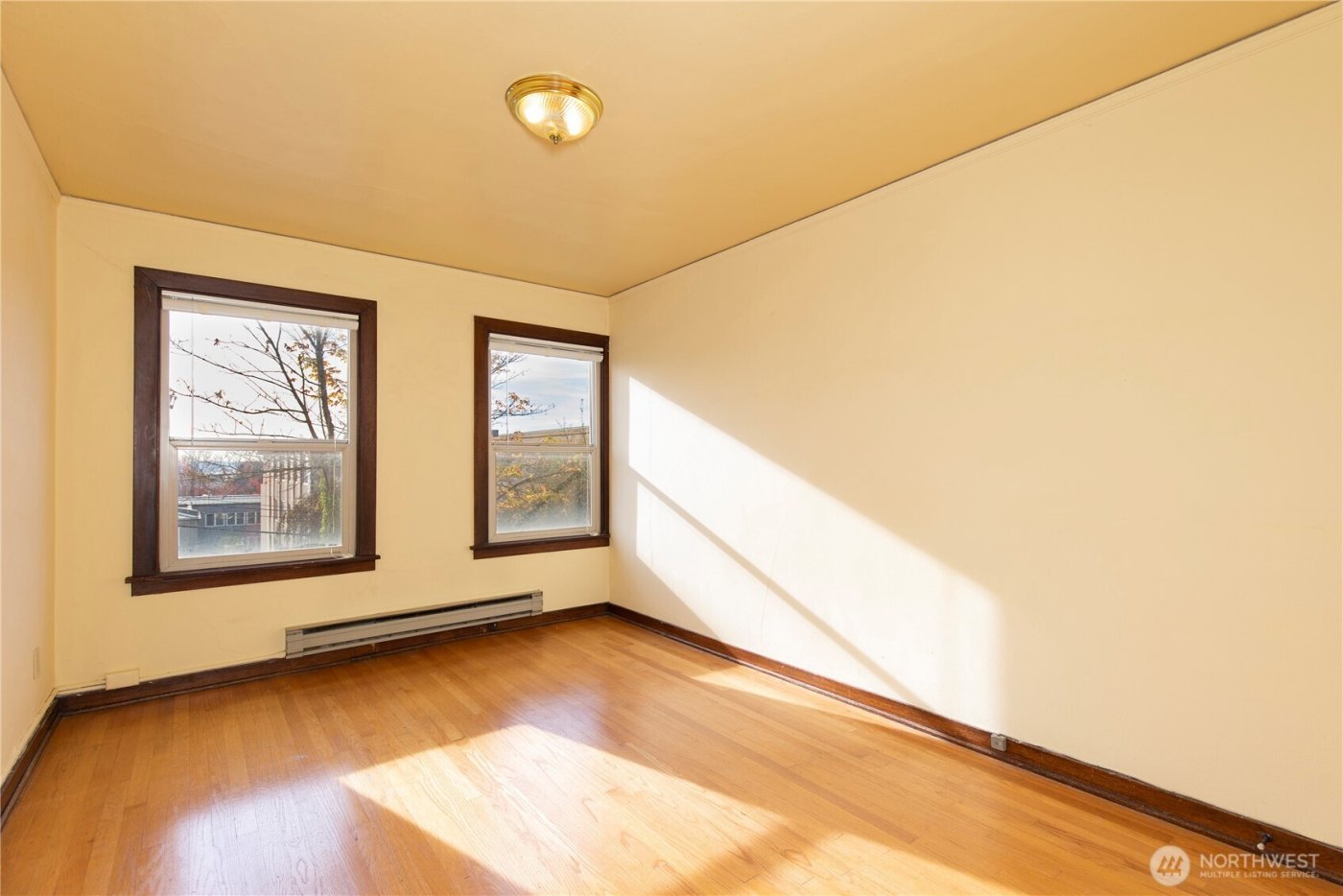 16 Valley Street , Seattle, WA 98109