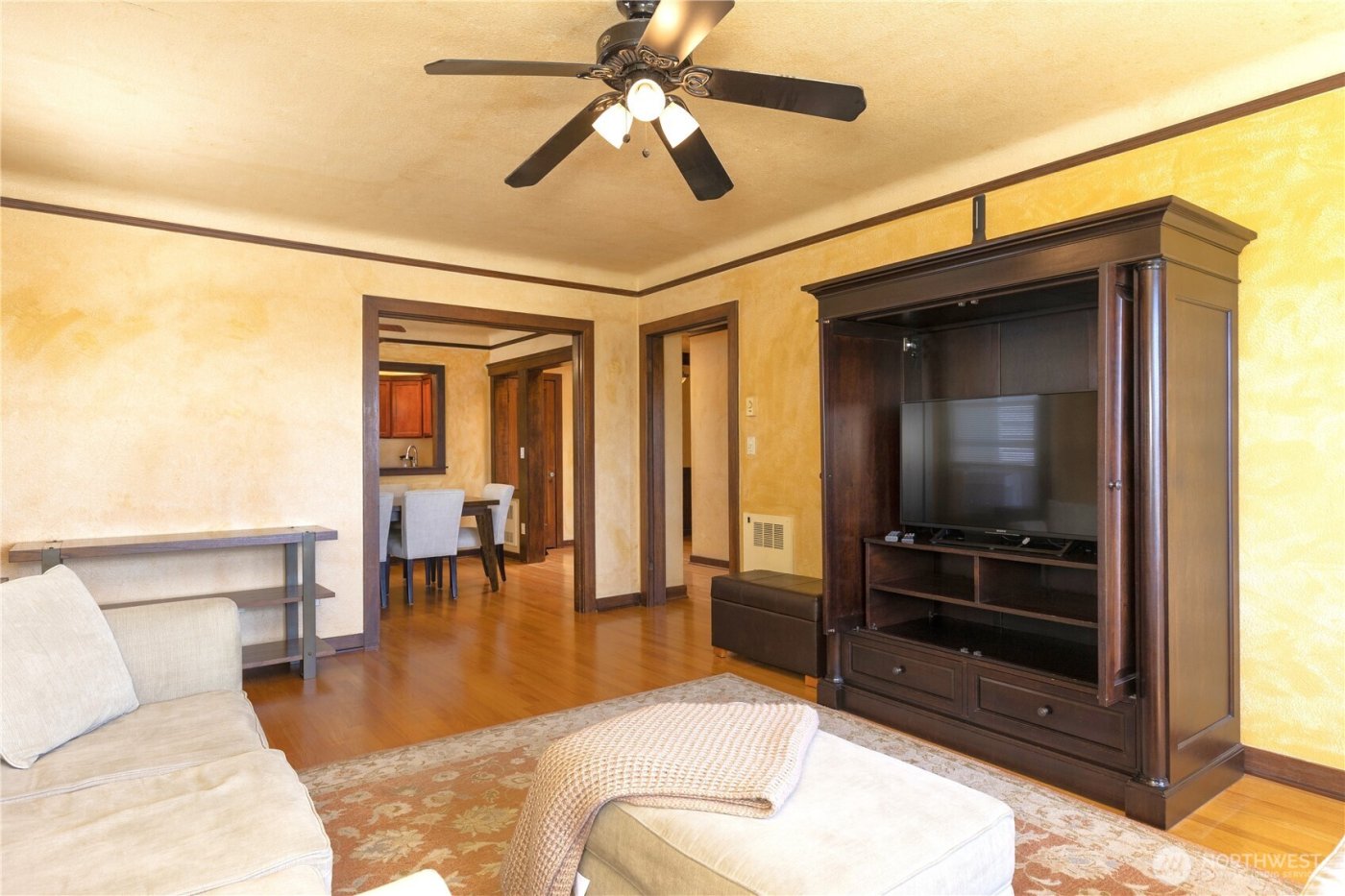 16 Valley Street , Seattle, WA 98109