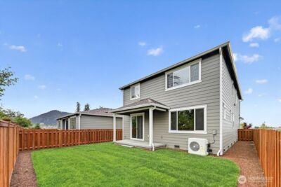 657 Barquist Lane N, Enumclaw, WA 98022 - Photo 17