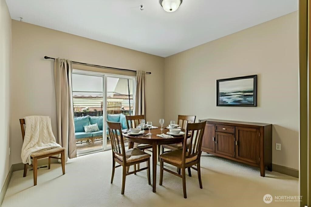 2115 201st Place SE #L2, Bothell, WA 98012-8565