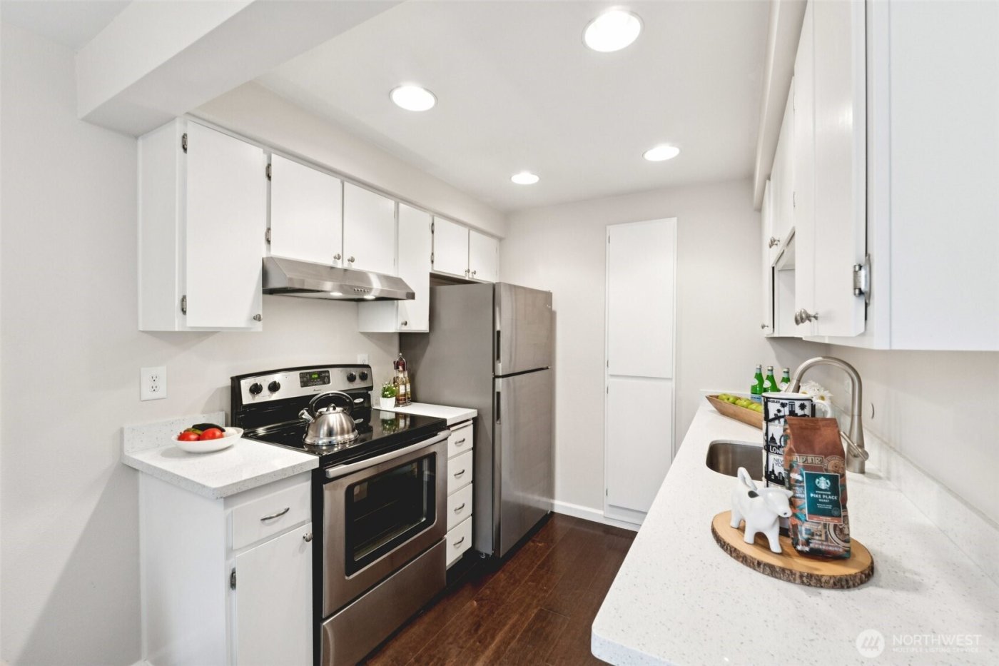 12506 NE 142nd Lane #C204, Kirkland, WA 98034