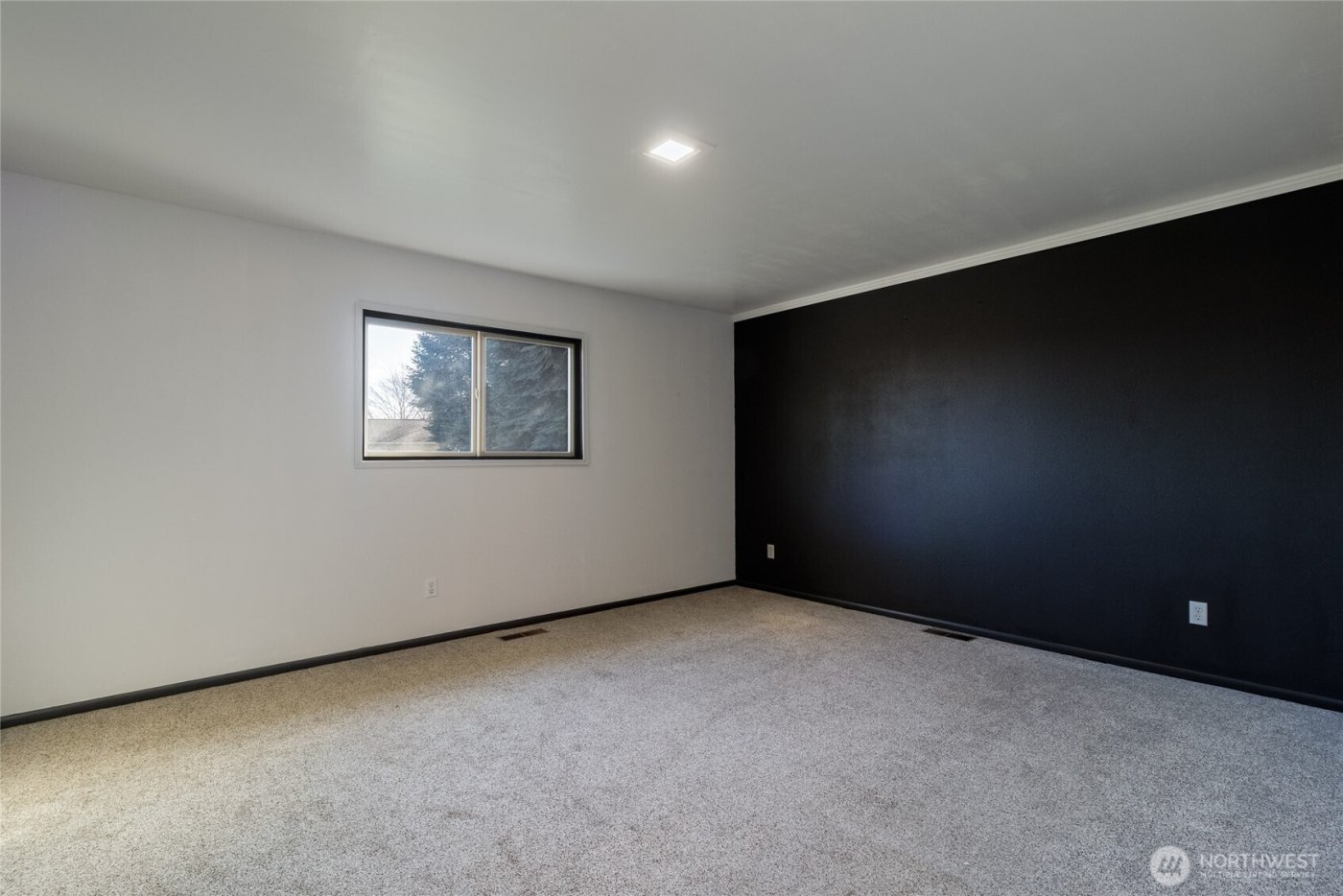 365 SE Highland Park Drive , College Place, WA 99324