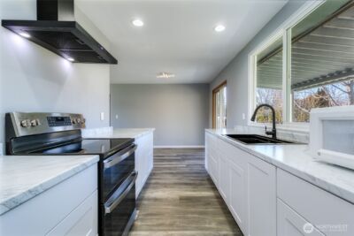 365 SE Highland Park Drive , College Place, WA 99324 - Photo 8