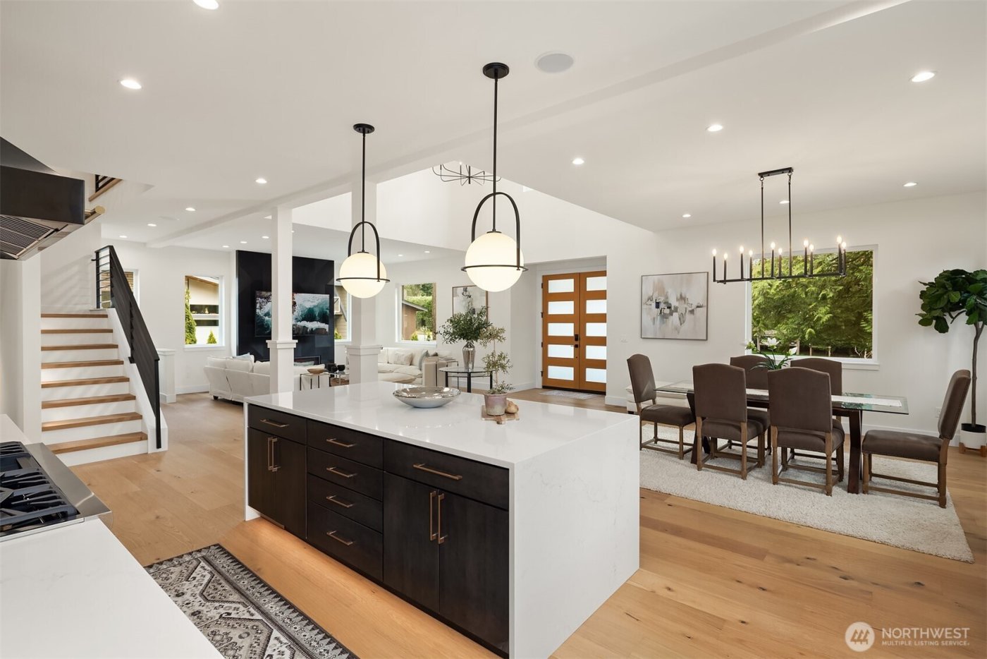 12226 NE 70th Street , Kirkland, WA 98033