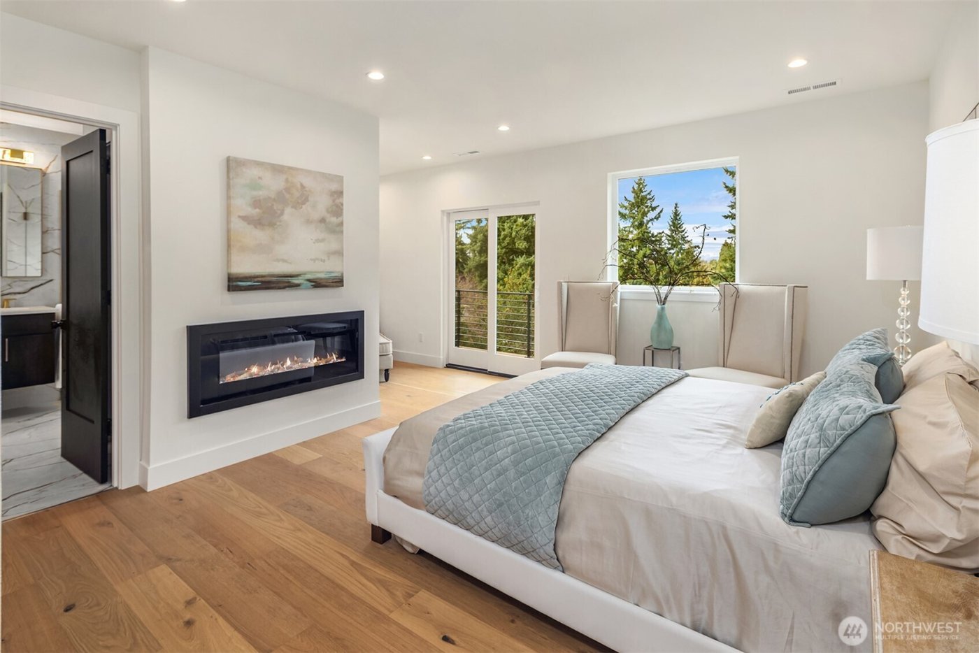 12226 NE 70th Street , Kirkland, WA 98033