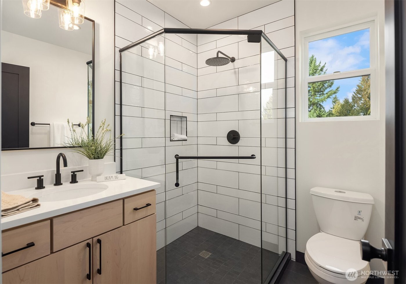 12226 NE 70th Street , Kirkland, WA 98033