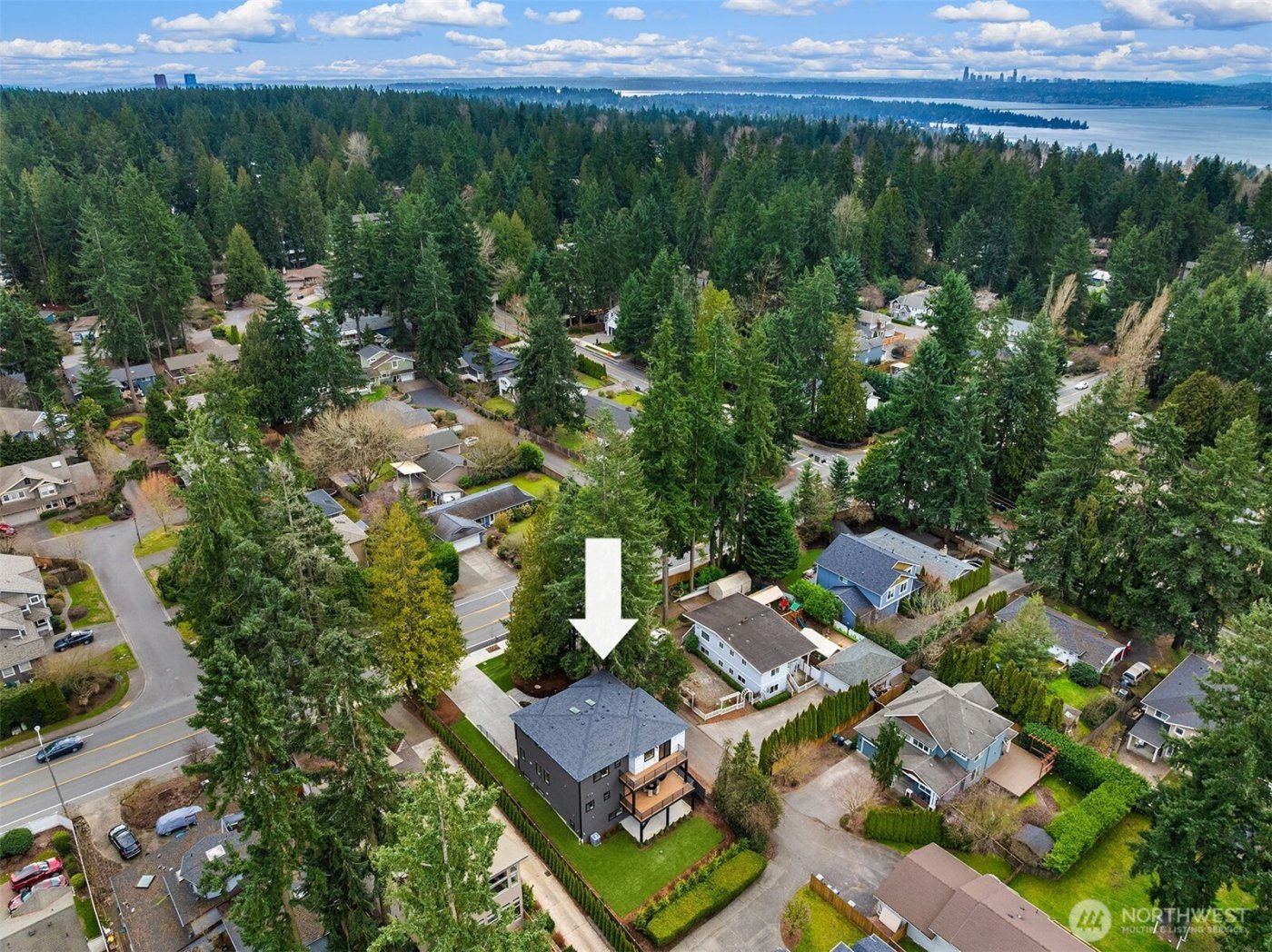 12226 NE 70th Street , Kirkland, WA 98033