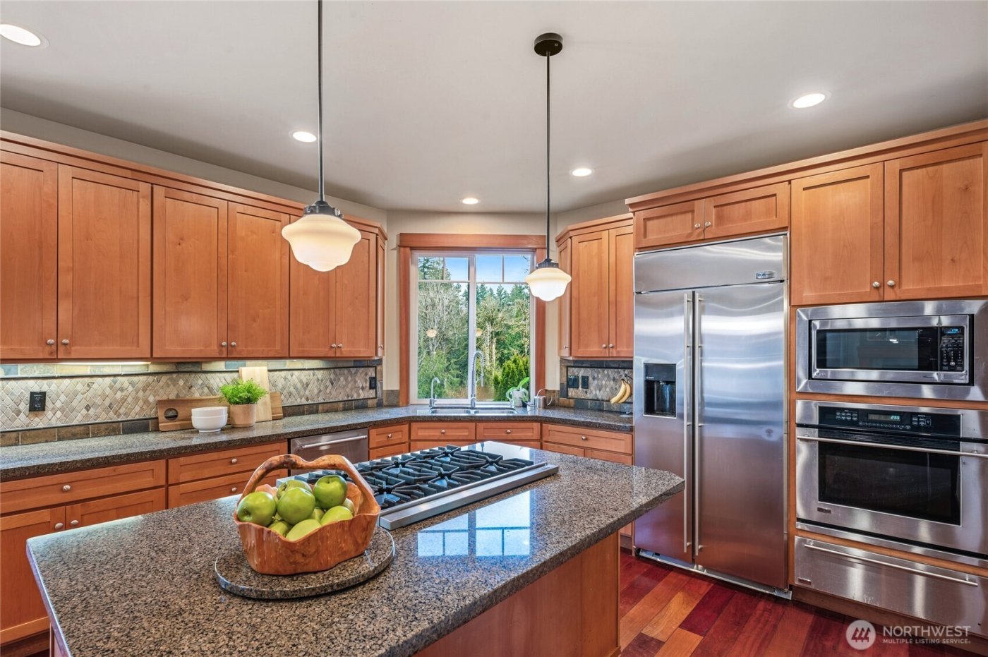 24502 NE 27th Place , Sammamish, WA 98074