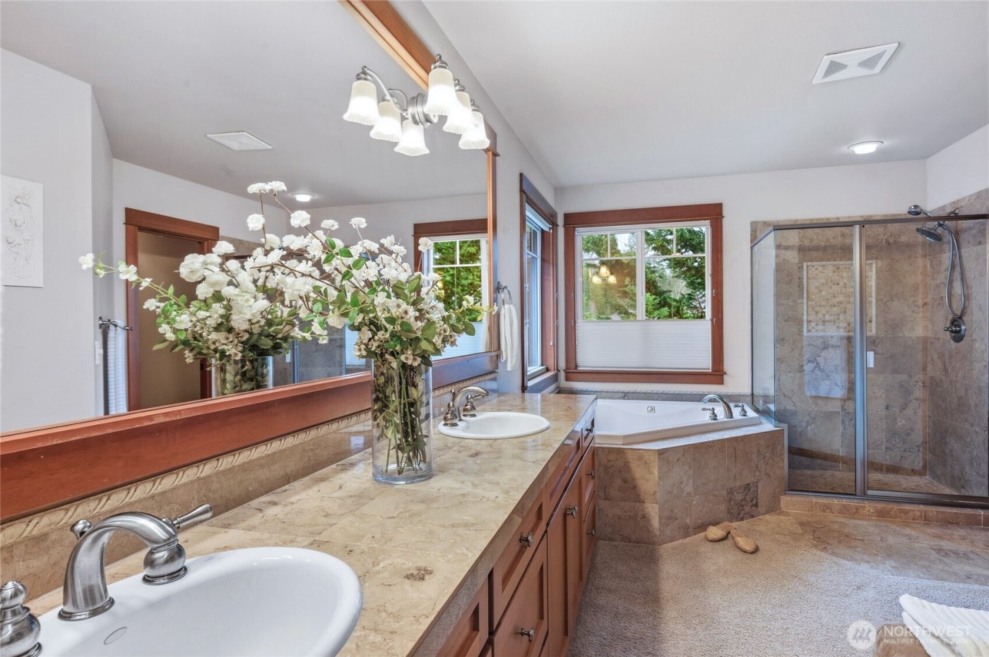 24502 NE 27th Place , Sammamish, WA 98074