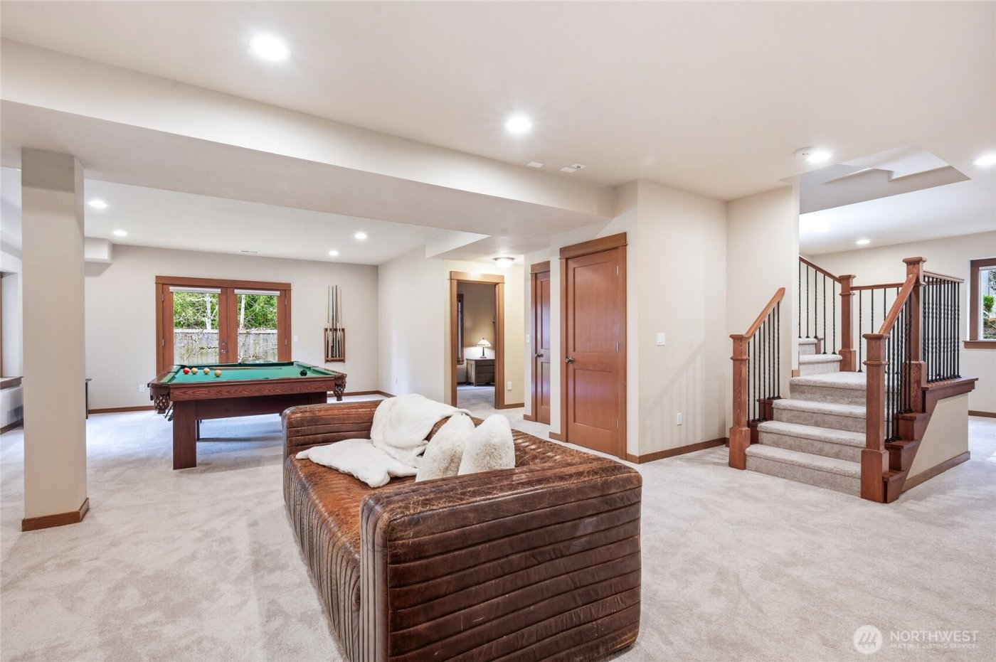 24502 NE 27th Place , Sammamish, WA 98074