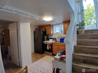 6007 25th Avenue NE #A, Seattle, WA 98115 - Photo 4