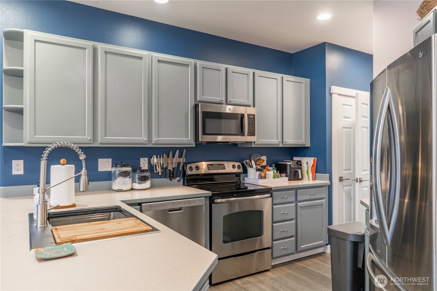 12704 64th Avenue E, Puyallup, WA 98373-4593