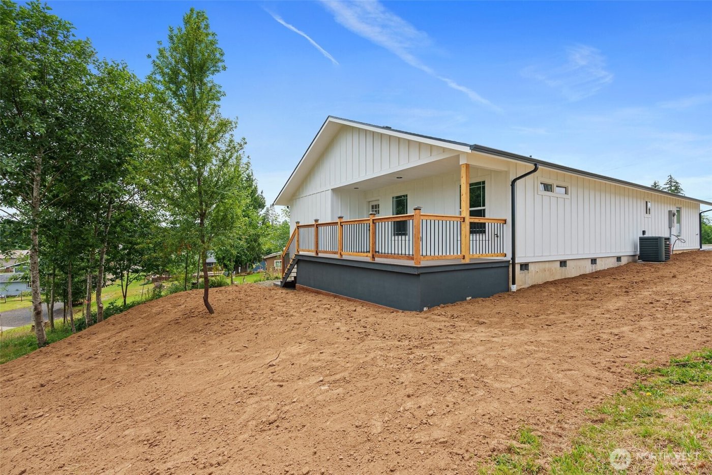 635 Elm Street , Raymond, WA 98577