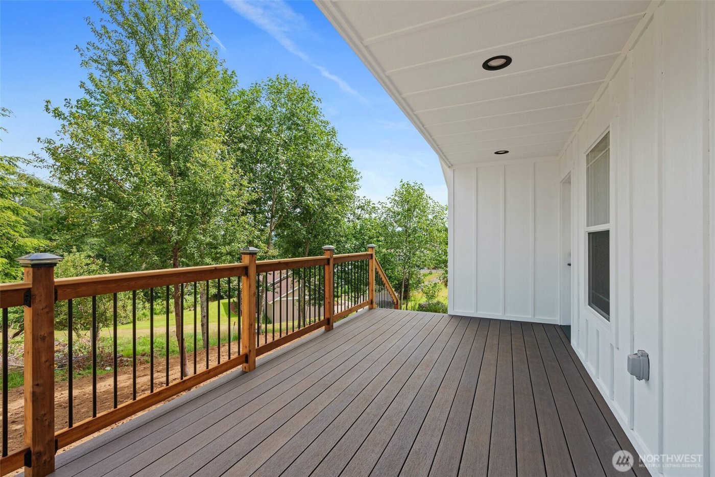 635 Elm Street , Raymond, WA 98577