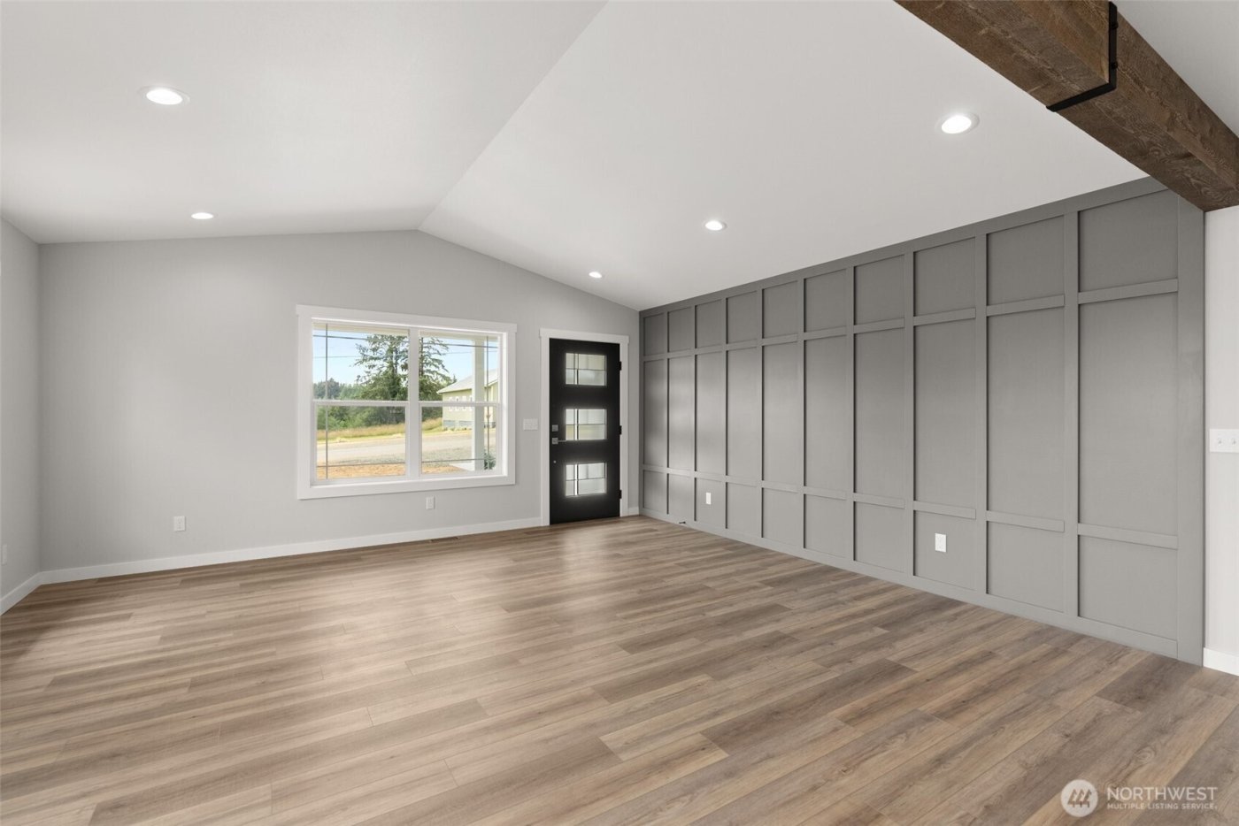 635 Elm Street , Raymond, WA 98577