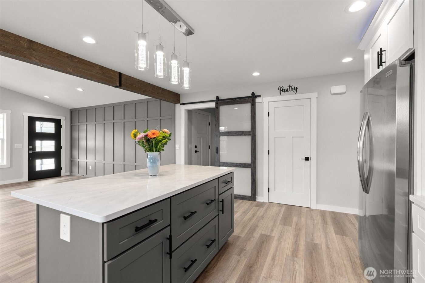 635 Elm Street , Raymond, WA 98577