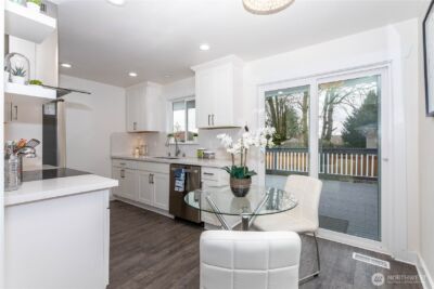 7305 32nd Avenue S, Seattle, WA 98118 - Photo 5