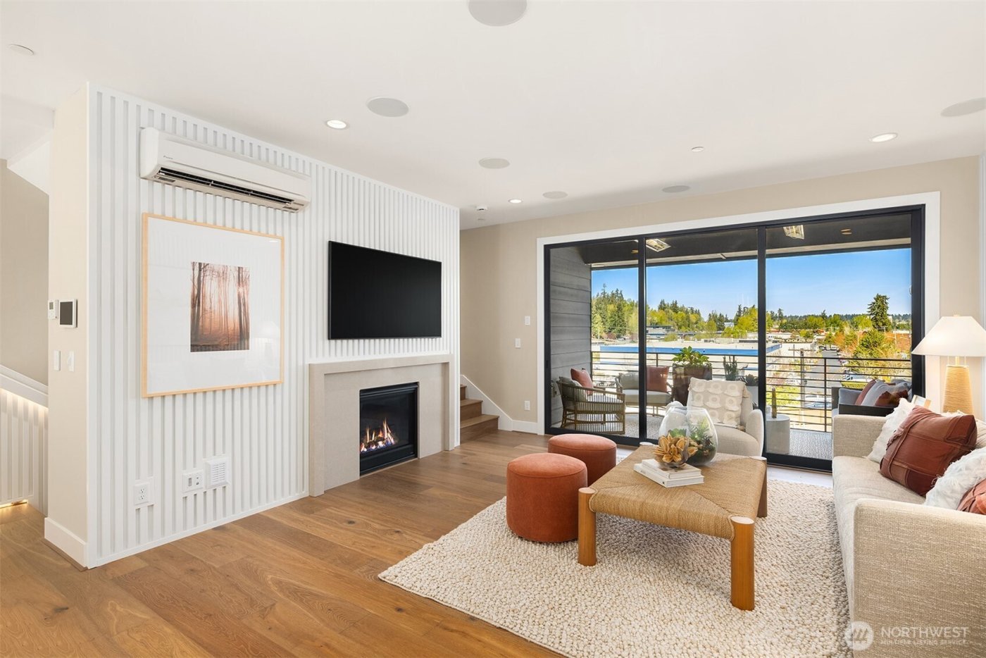 10811 (HS 111) 120TH Lane NE #C, Kirkland, WA 98033