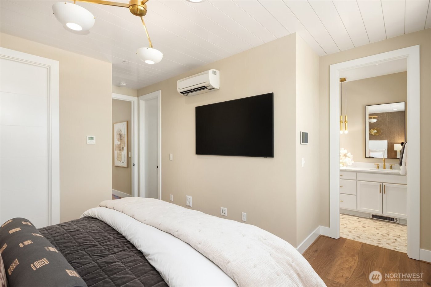 10811 (HS 111) 120TH Lane NE #C, Kirkland, WA 98033