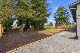 30041 14th Avenue S, Federal Way, WA 98003