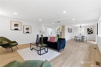 30041 14th Avenue S, Federal Way, WA 98003