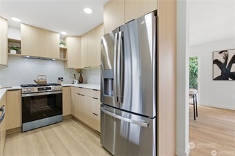 30041 14th Avenue S, Federal Way, WA 98003